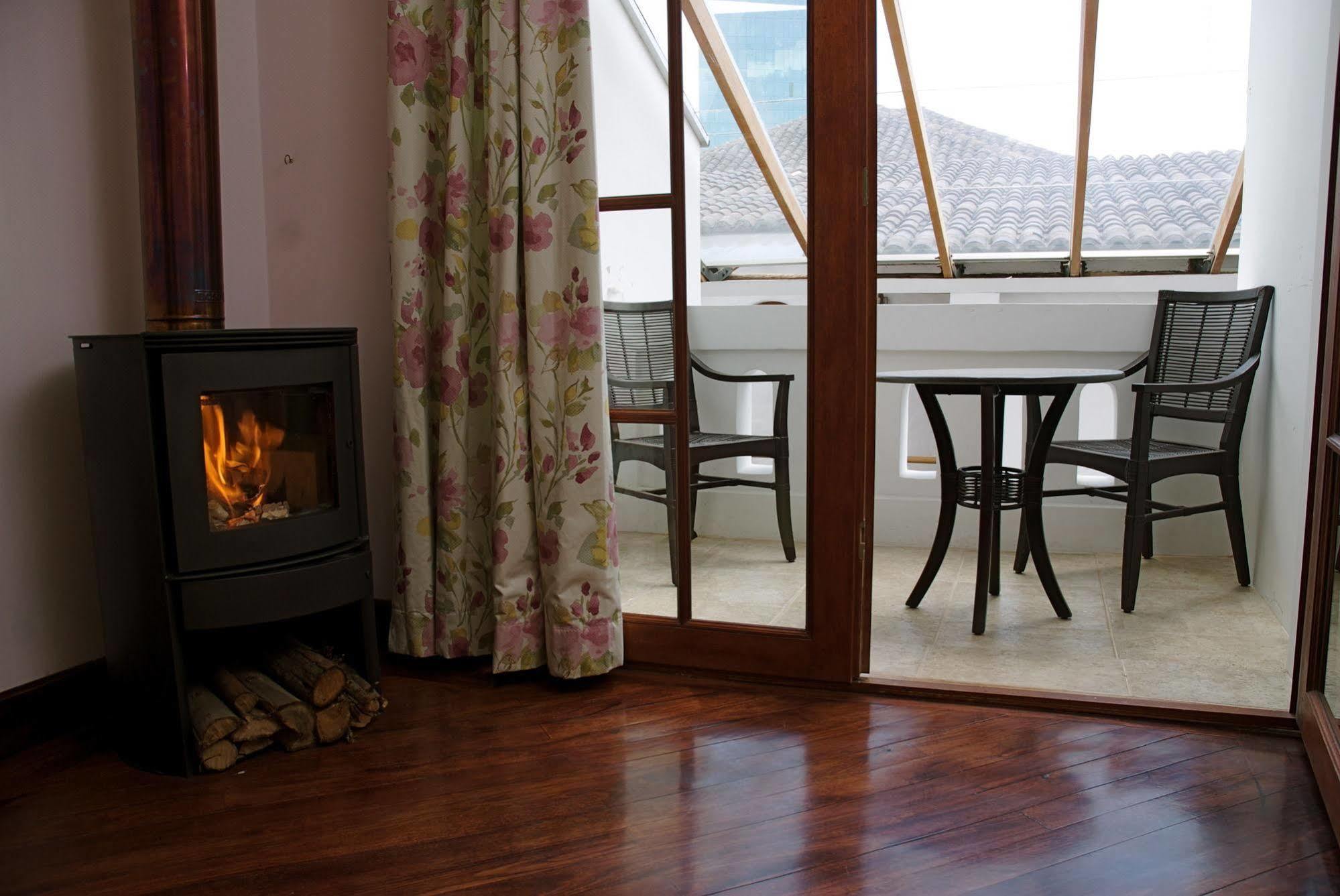 Boutique Hotel Casa Foch Quito Kültér fotó