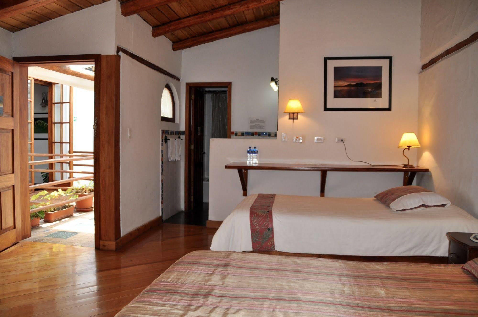 Boutique Hotel Casa Foch Quito Kültér fotó