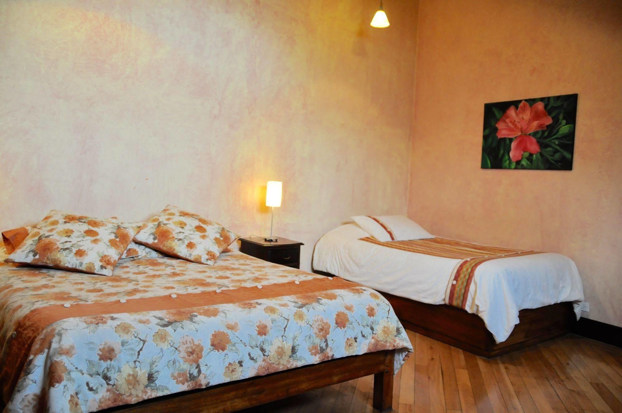 Boutique Hotel Casa Foch Quito Kültér fotó